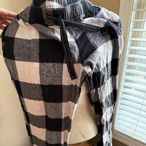 Old Navy plaid lounge pants